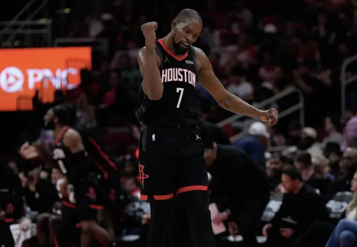 杜兰特中投定乾坤 火箭力克鹈鹕迎三连胜