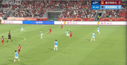 本科维奇红牌成转折点 重庆铜梁龙双响擒深圳新