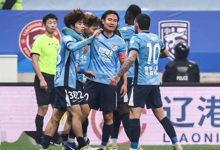 中超第7轮最佳阵容揭晓 大连英博三人入选成最大